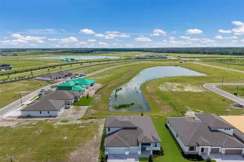 View/Area - 8924 Deep Horizon Loop, Parrish, FL 34219 photo 3 of 4