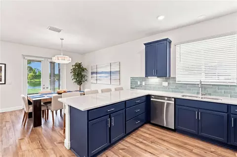 Kitchen - 11447 Gallatin Trl, Parrish, FL 34219 photo 5 of 6