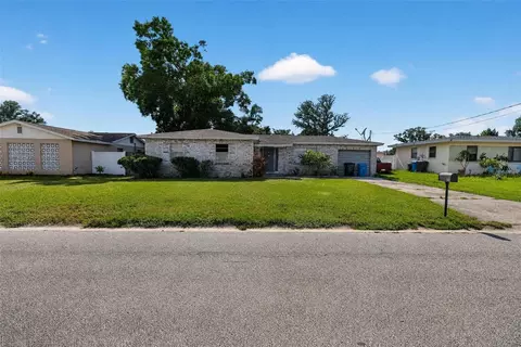 7318 Kingsbury Cir, Tampa, FL 33610