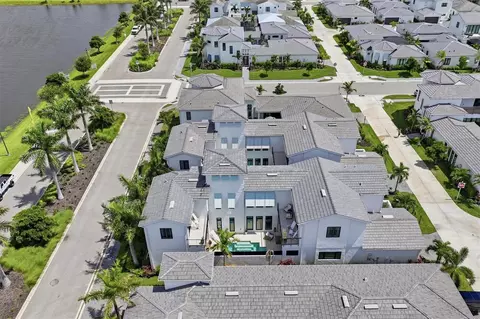 View/Area - 5935 Redbay Blvd, Bradenton, FL 34210 photo 9 of 11