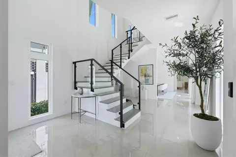 Entry Way - 5935 Redbay Blvd, Bradenton, FL 34210 photo 1 of 8