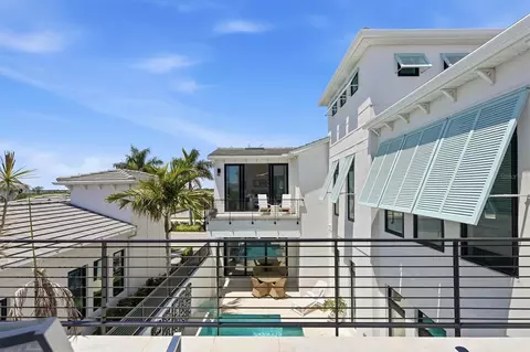 Exterior - 5935 Redbay Blvd, Bradenton, FL 34210 photo 5 of 12