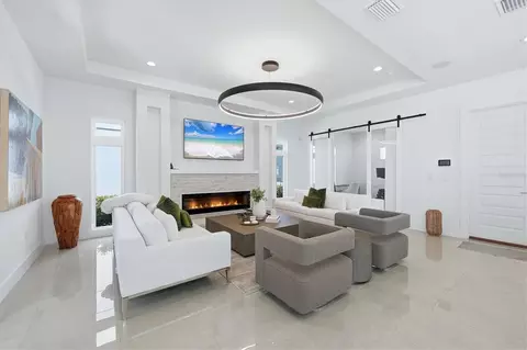 Living - 5935 Redbay Blvd, Bradenton, FL 34210 photo 4 of 9