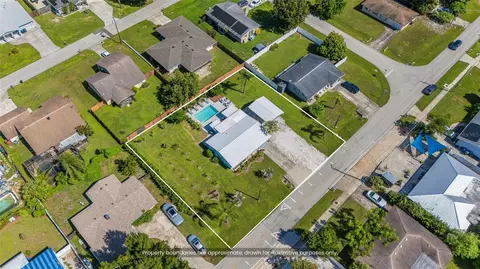 4519 Brooksdale Dr, Sarasota, FL 34232