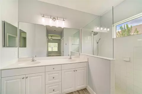 Bath - 4158 Deep Creek Ter, Parrish, FL 34219 photo 1 of 4