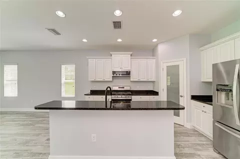 Kitchen - 4158 Deep Creek Ter, Parrish, FL 34219 photo 7 of 7