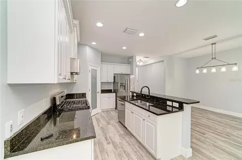 Kitchen - 4158 Deep Creek Ter, Parrish, FL 34219 photo 4 of 7