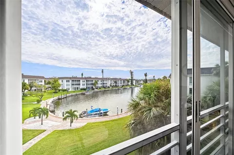 4370 Chatham Dr #304, Longboat Key, FL 34228