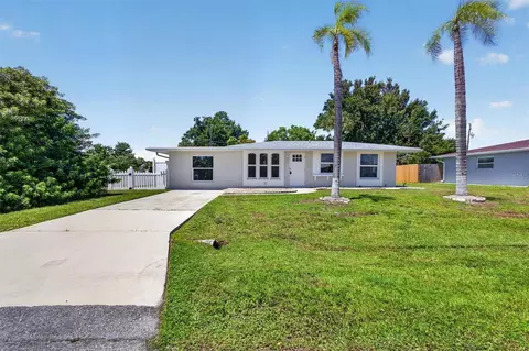 312 Reading St NW, Port Charlotte, FL 33952