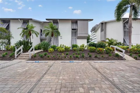 1130 W Peppertree Ln #118, Sarasota, FL 34242