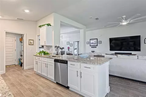 Kitchen - 5926 164th Ave E, Parrish, FL 34219 photo 2 of 4