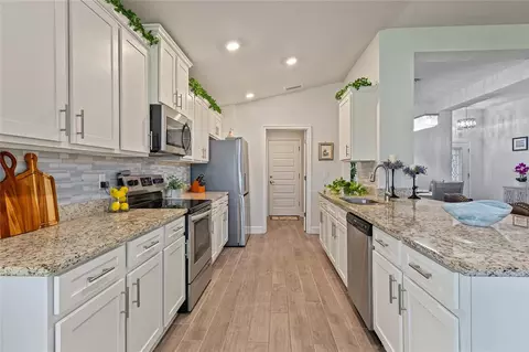 Kitchen - 5926 164th Ave E, Parrish, FL 34219 photo 4 of 4