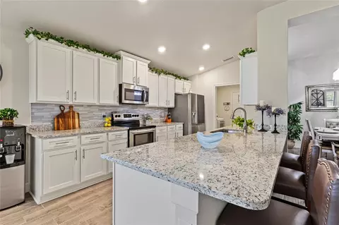 Kitchen - 5926 164th Ave E, Parrish, FL 34219 photo 3 of 4