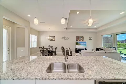 Kitchen - 3835 Creekside Park Dr, Parrish, FL 34219 photo 6 of 7