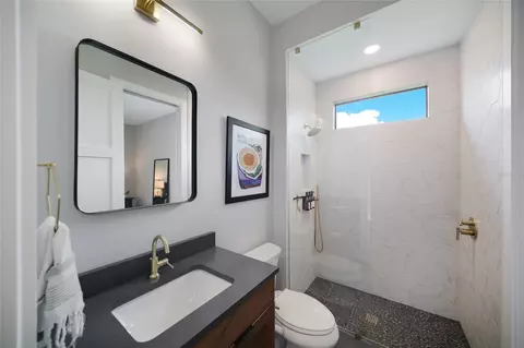Bath - 1622 Channelside Pl, Parrish, FL 34219 photo 4 of 7