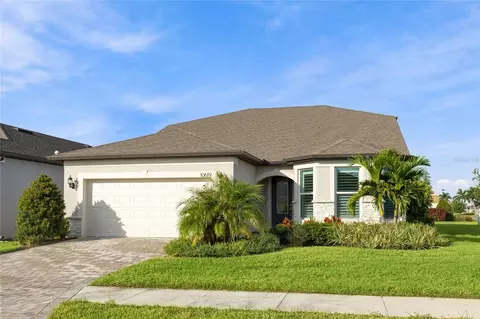 Exterior - 10619 Sea Pines Pl, Parrish, FL 34219 photo 3 of 12