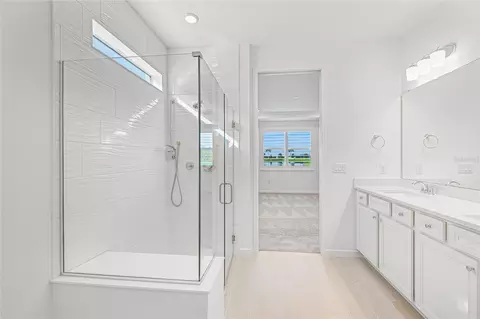 Bath - 10619 Sea Pines Pl, Parrish, FL 34219 photo 1 of 3