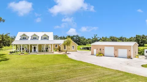 1901 Joshua Dr, Sarasota, FL 34240