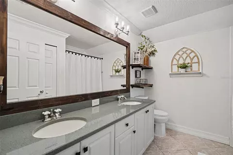 Bath - 5903 53rd Ln E, Bradenton, FL 34203 photo 3 of 3