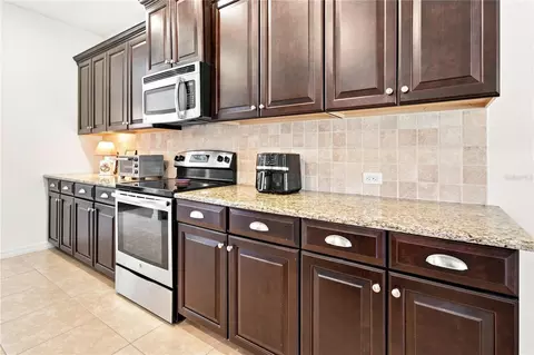 Kitchen - 1329 Westover Ave, Parrish, FL 34219 photo 6 of 6
