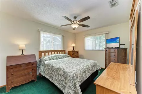 Bedroom - 22230 26th Ave E, Bradenton, FL 34211 photo 4 of 9