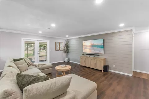 Living - 11304 Leprechaun Dr, Riverview, FL 33569 photo 2 of 3
