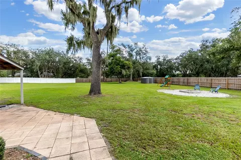 Exterior - 11304 Leprechaun Dr, Riverview, FL 33569 photo 5 of 9