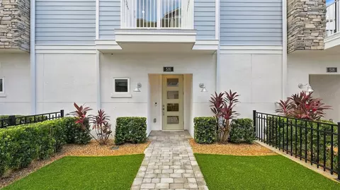 516 Laurel Park Dr, Sarasota, FL 34236