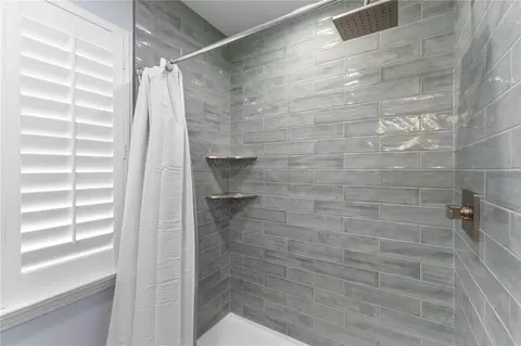 Bath - 508 Spring Ave, Anna Maria, FL 34216 photo 7 of 7