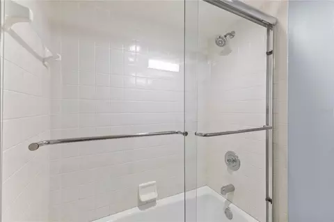 Bath - 508 Spring Ave, Anna Maria, FL 34216 photo 5 of 7