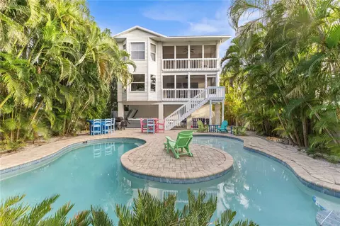 Exterior - 508 Spring Ave, Anna Maria, FL 34216 photo 2 of 8