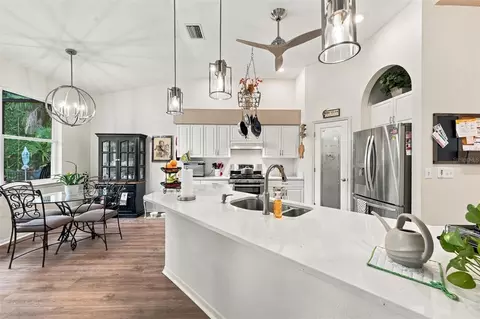 Kitchen - 3310 River Woods Dr, Parrish, FL 34219 photo 8 of 8