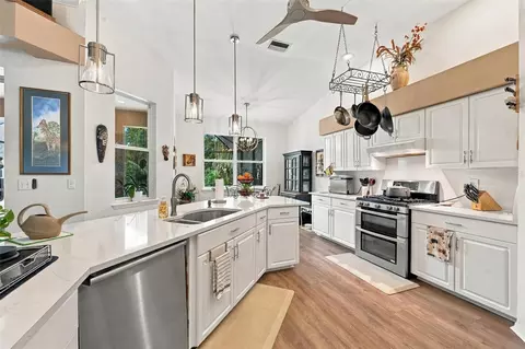 Kitchen - 3310 River Woods Dr, Parrish, FL 34219 photo 2 of 8
