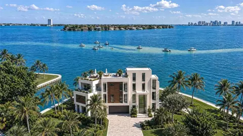 3200 Higel Ave, Sarasota, FL 34242