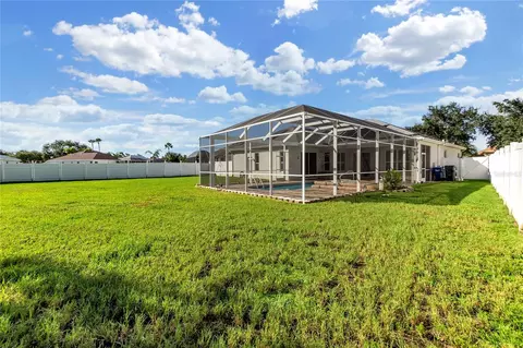 Exterior - 2927 122nd Pl E, Parrish, FL 34219 photo 6 of 7