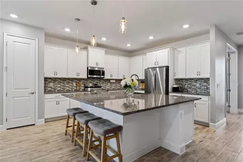 Kitchen - 11746 Little River Way, Parrish, FL 34219 photo 2 of 6