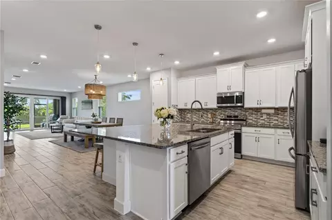 Kitchen - 11746 Little River Way, Parrish, FL 34219 photo 3 of 6