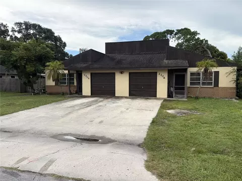 2204 54th Avenue Dr W, Bradenton, FL 34207