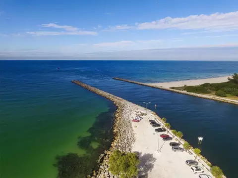 View/Area - 712 Granada Ave #2, Venice, FL 34285 photo 3 of 5
