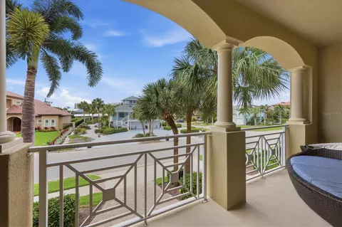 Exterior - 712 Granada Ave #2, Venice, FL 34285 photo 6 of 8