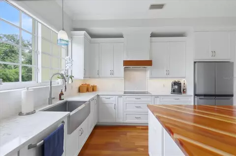 Kitchen - 712 Granada Ave #2, Venice, FL 34285 photo 2 of 4