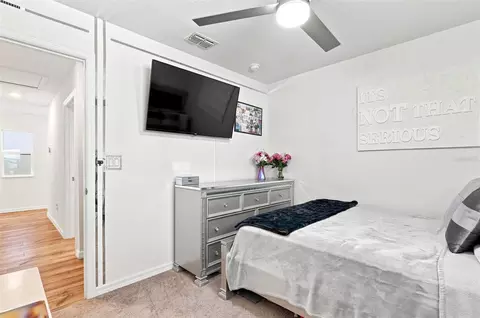 Bedroom - 9540 Sandy Bluffs Cir, Parrish, FL 34219 photo 5 of 9
