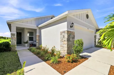 Exterior - 9540 Sandy Bluffs Cir, Parrish, FL 34219 photo 2 of 3