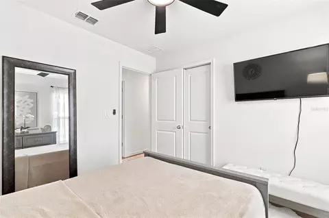 Bedroom - 9540 Sandy Bluffs Cir, Parrish, FL 34219 photo 7 of 9