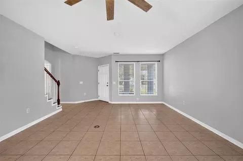 Living - 4007 34th St E, Bradenton, FL 34208 photo 4 of 6