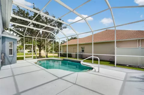 Exterior - 4007 34th St E, Bradenton, FL 34208 photo 7 of 7