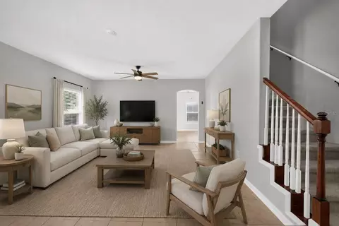 Living - 4007 34th St E, Bradenton, FL 34208 photo 2 of 6