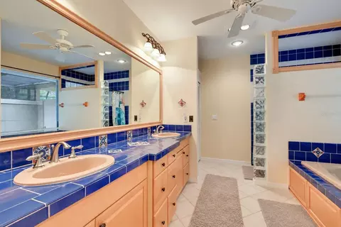 Bath - 3721 Wilderness Blvd W, Parrish, FL 34219 photo 3 of 4