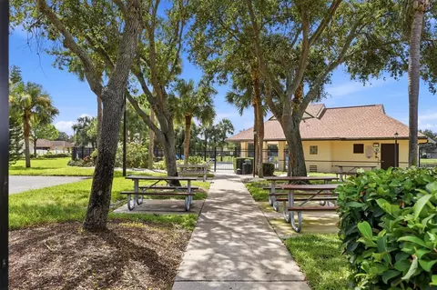 View/Area - 4610 72nd Ct E, Bradenton, FL 34203 photo 6 of 9