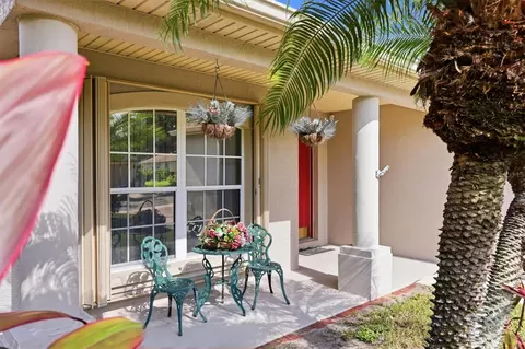 Exterior - 4610 72nd Ct E, Bradenton, FL 34203 photo 4 of 12